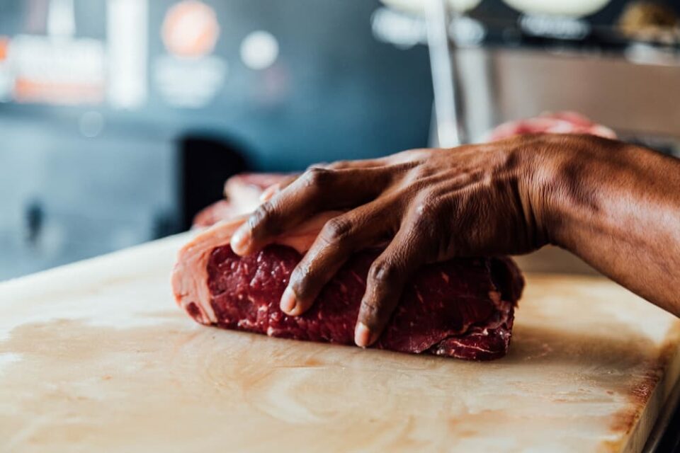 肉屋・食肉卸会社・養豚/養鶏場サイト用WordPressテンプレートおすすめ５選（日本語・スマホ対応）