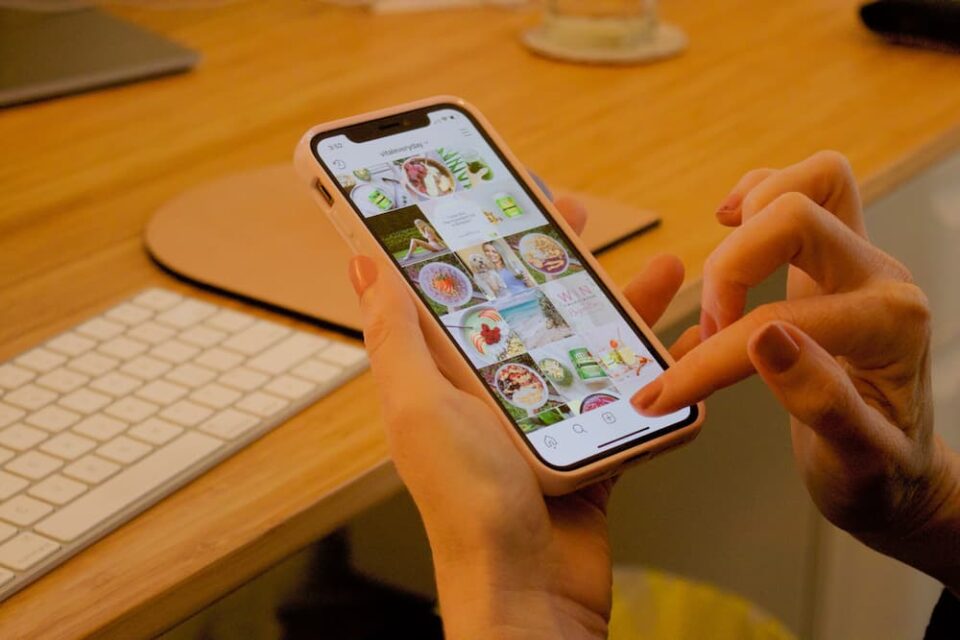インフルエンサー用WordPressテンプレートおすすめ５選（初心者向き日本語スマホ対応テーマ）