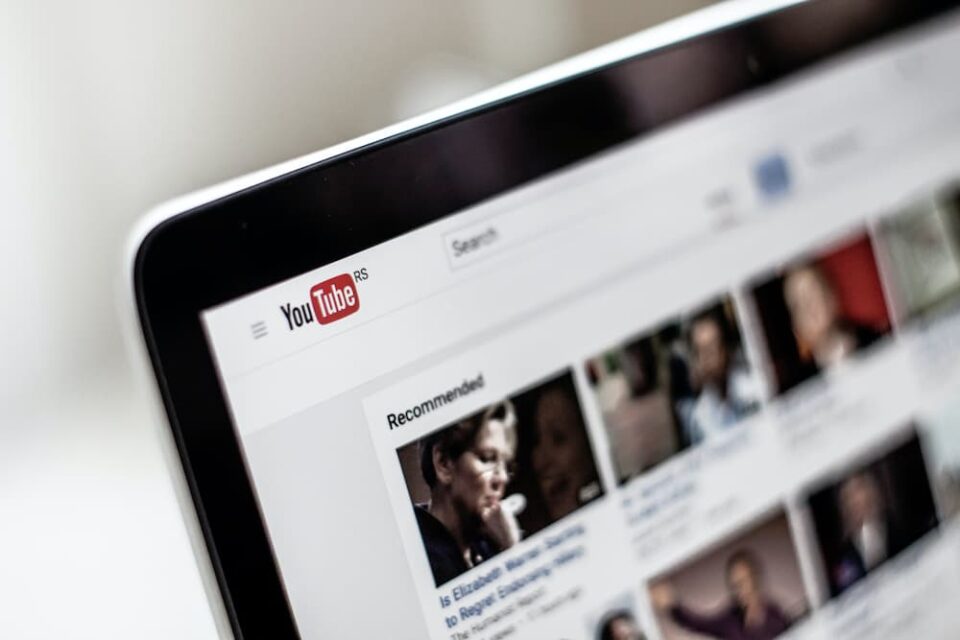 YouTuber・ライバー・配信者用WordPressテンプレートおすすめ５選（初心者向き日本語スマホ対応テーマ）